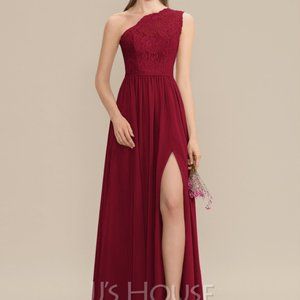Bridesmaid Dress With Split Front. Burgundy.